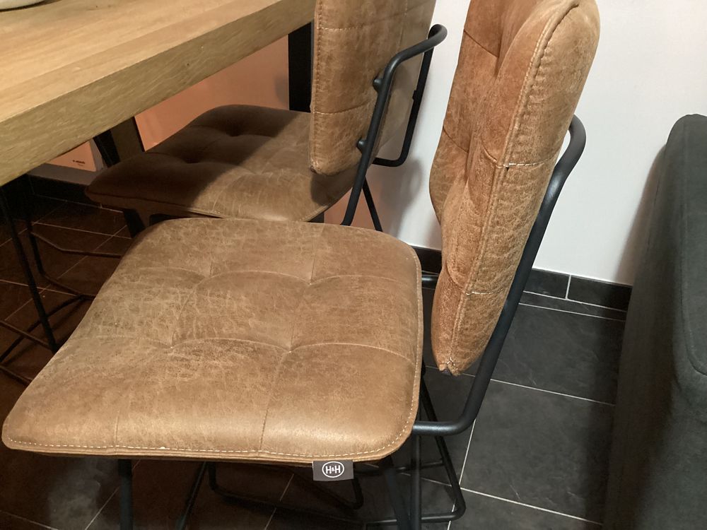 Buffet table bar et 4 tabourets croute de cuir Meubles