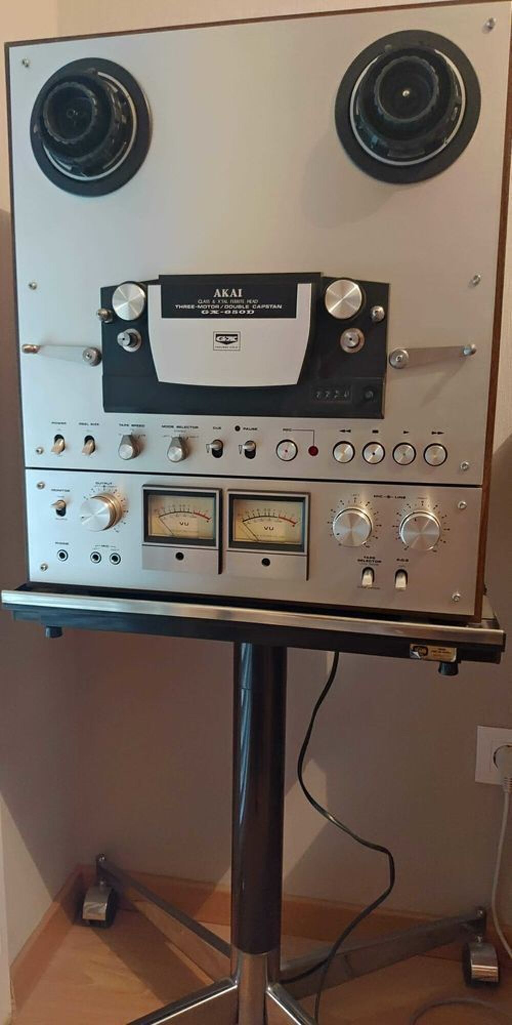 Platine de magn&eacute;tophone st&eacute;r&eacute;o. AKAI GX 650 D Audio et hifi