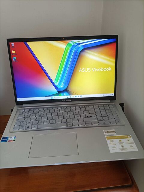 Pc portable ASUS Vivobook 2025 Quimper (29)