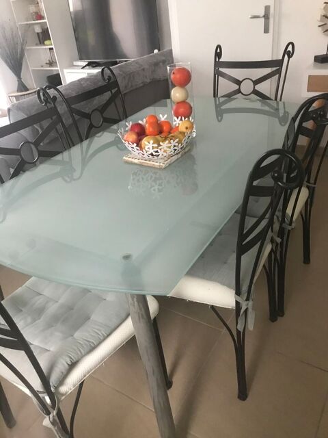 table en verre Poli 6 places 6 chaises 150 Cézac (33)