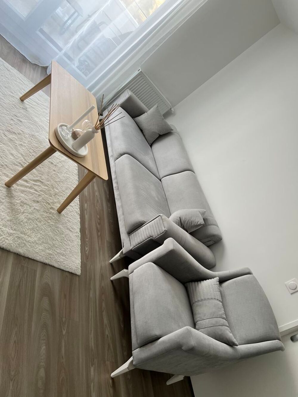 Canap&eacute; 3 places + fauteuil BELLONA gris clair Meubles