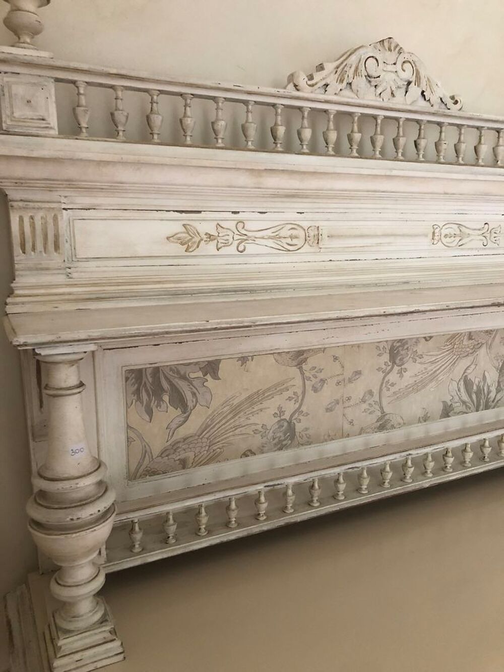 Buffet ancien patin&eacute; Meubles