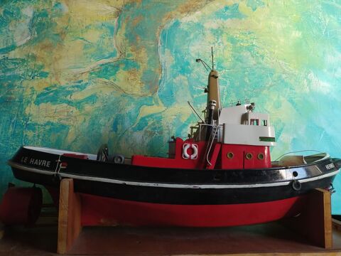 Maquette de remorqueur 330 Ch�teaubriant (44)