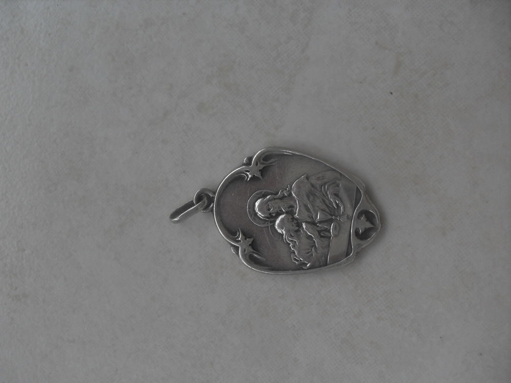 M&eacute;daille ST Christophe Bijoux et montres