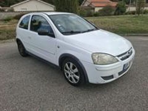 Corsa 1.3 CDTI Essentia 2005 occasion 69320 Feyzin