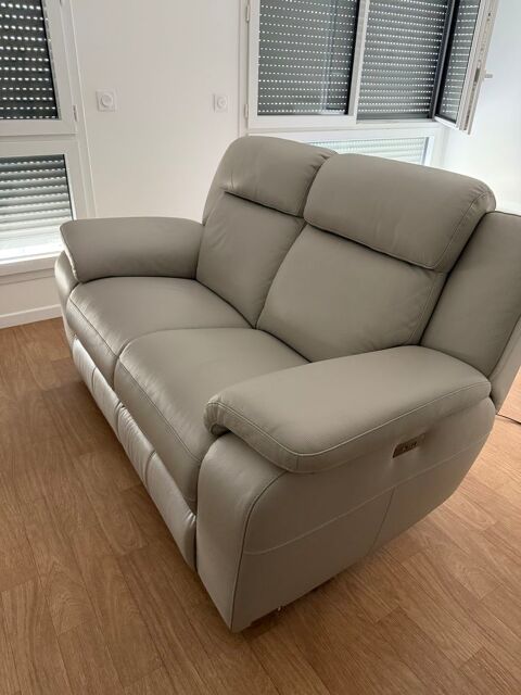 Canapé poltronesofa cuir beige quasi neuf Bagneux (92)