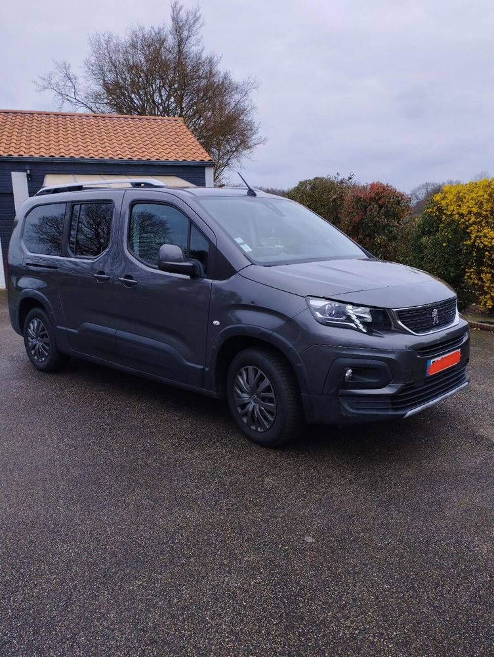 Rifter Long PureTech 130 S&S EAT8 GT Line 2019 occasion 85000 La Roche-sur-Yon