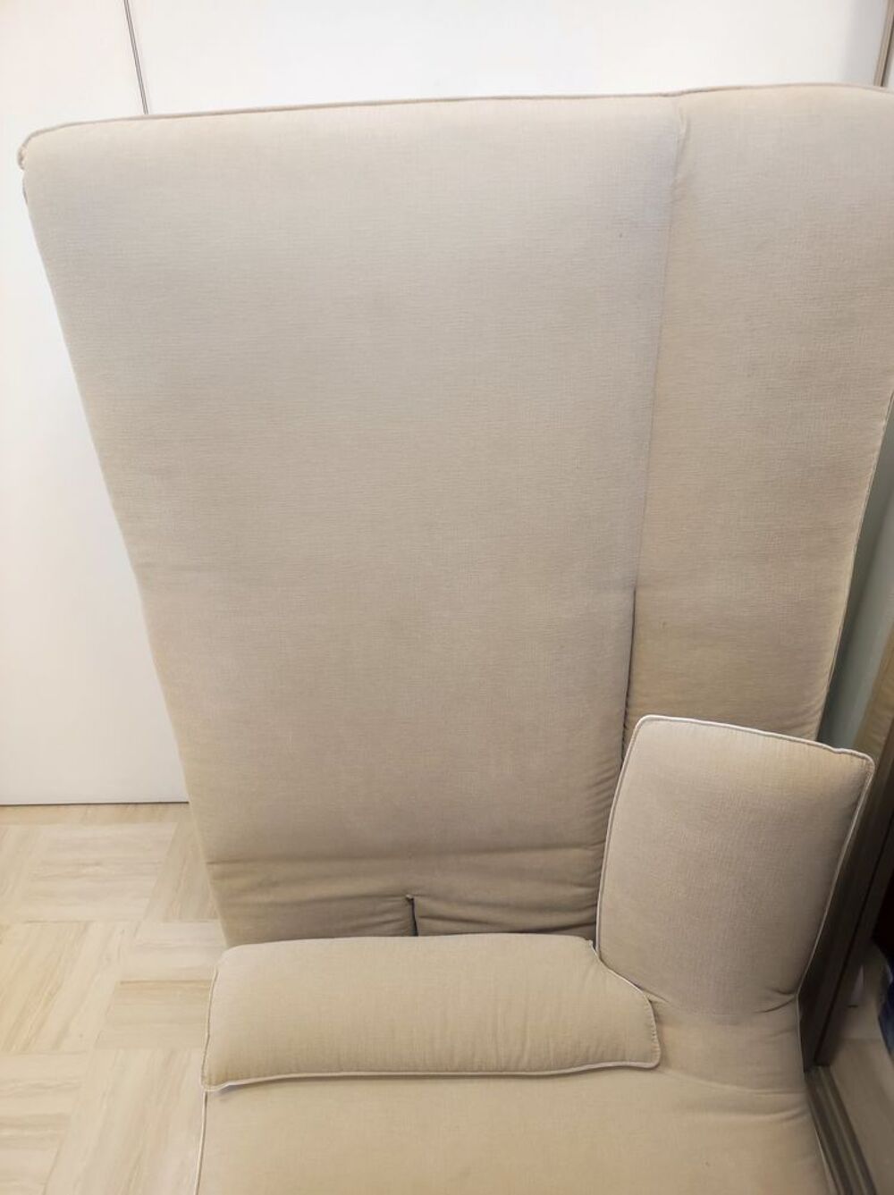 Canap&eacute; ch&acirc;teau d'ax m&eacute;ridienne beige marron tr&egrave;s bon &eacute;tat Meubles