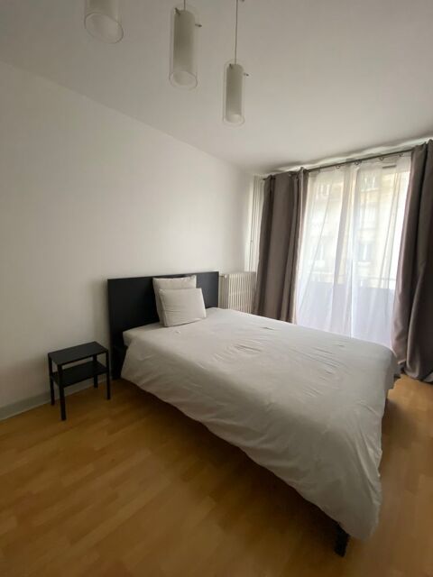 Lit IKEA avec sommier et matelas 140 x 200 cm 140 Paris 16 (75)