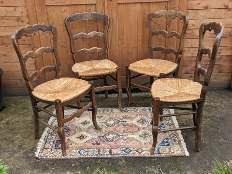chaises en bois paill�es 20 Saint-Gildas-de-Rhuys (56)