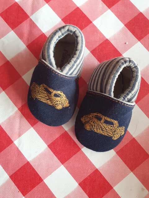 Chausson 0/6mois - bleu 
comme neuf 3 Aubvillers (80)