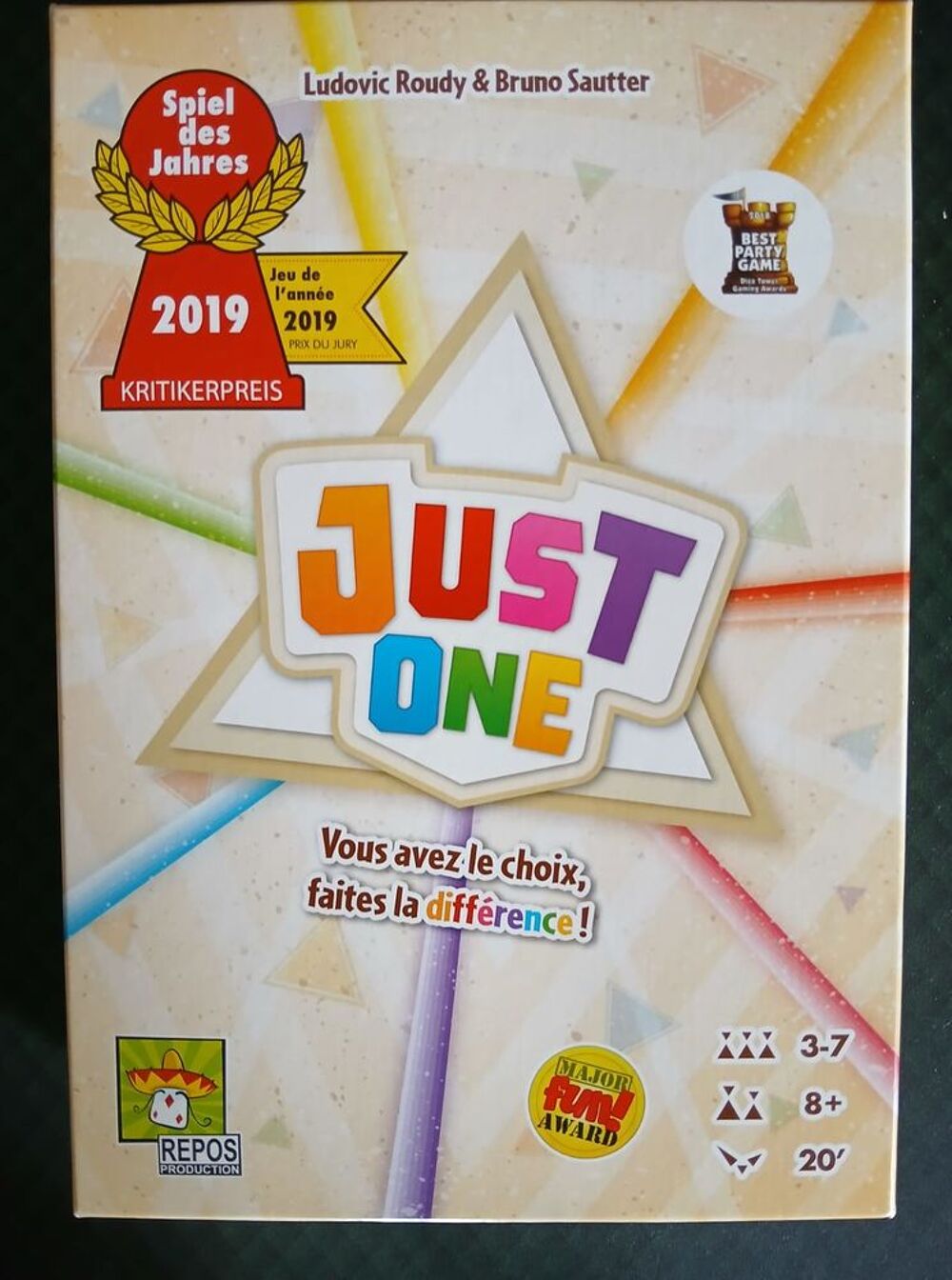 JEUX DE SOCI&Eacute;T&Eacute; QUASI NEUFS Jeux / jouets