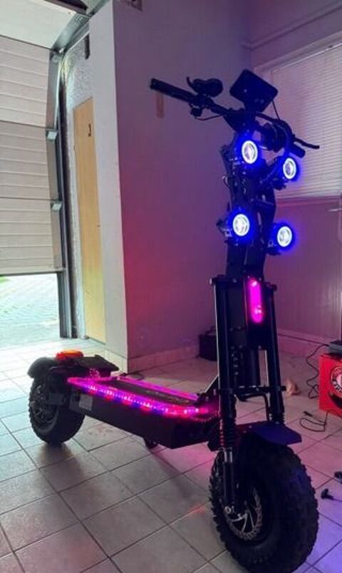 Trottinette lectrique 10000W, 72V ? Jamais Dball - 110kmH 2000 Grenoble (38)