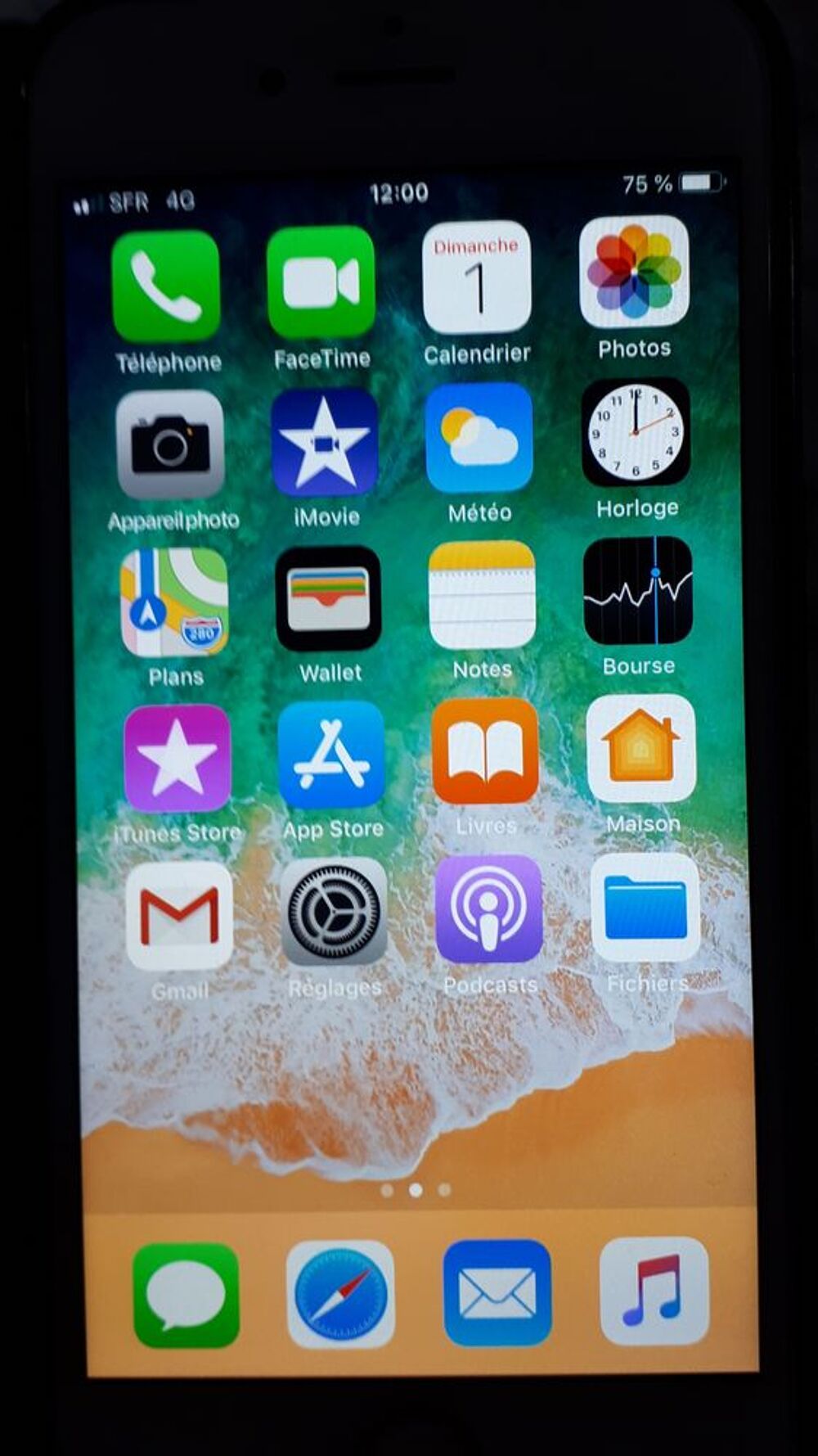 IPHONE 6 de 128 Go Gris sid&eacute;ral Téléphones et tablettes