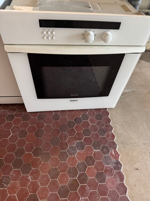 Four bosch encastrable 80 Jouars-Pontchartrain (78)