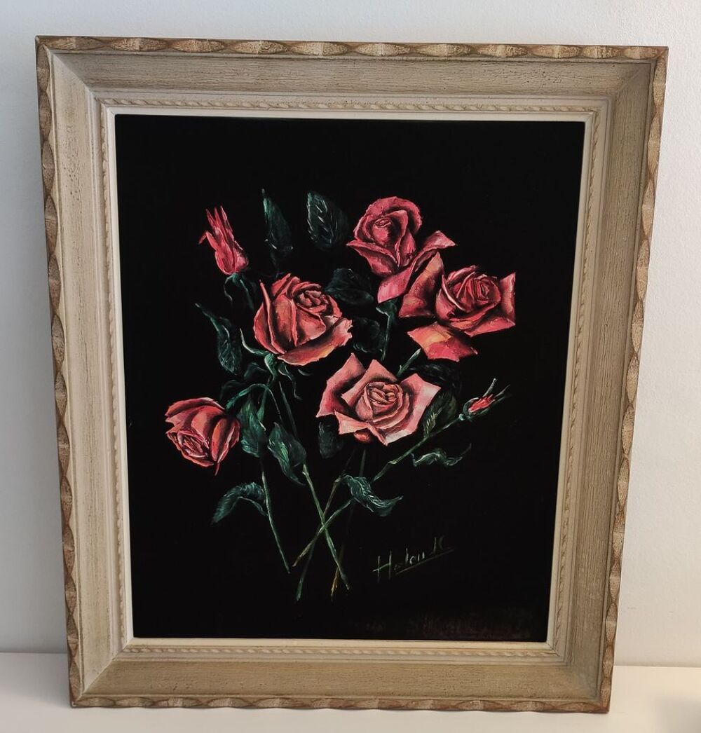 Tableau 7 roses fond noir en VELOURS cadre bois Décoration