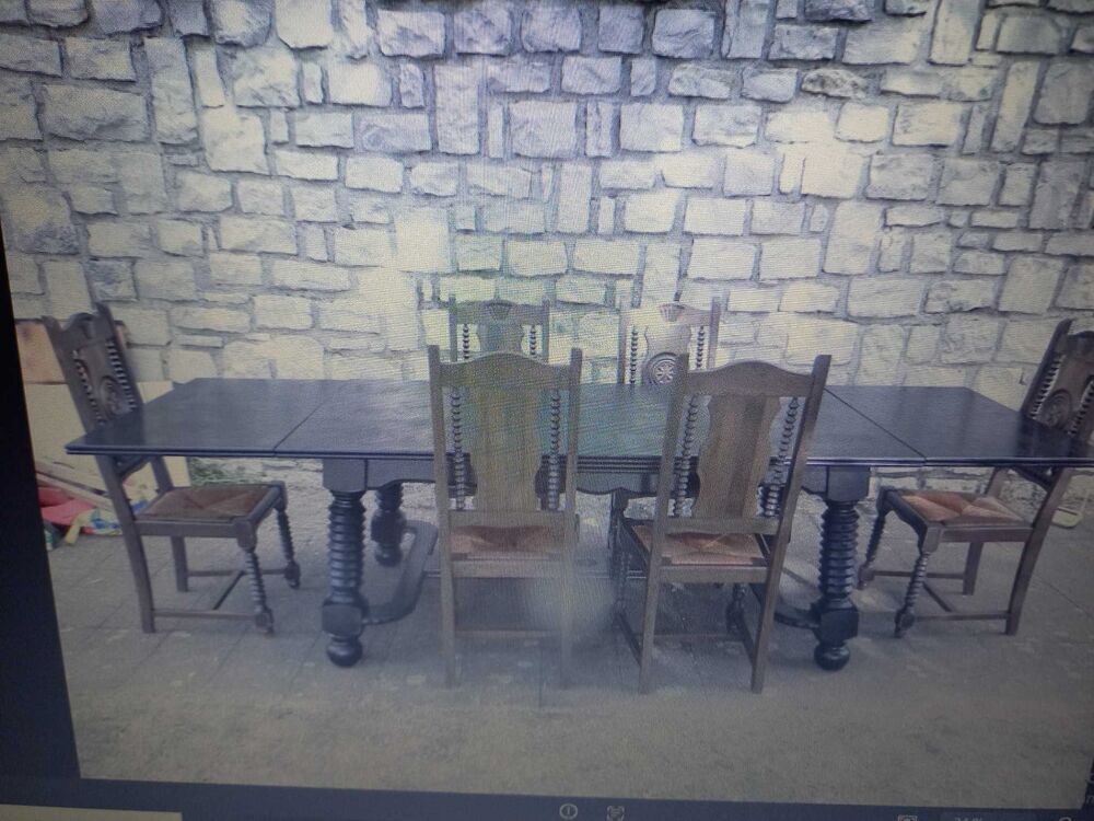 &agrave; vendre grande table de salon avec chaise Meubles