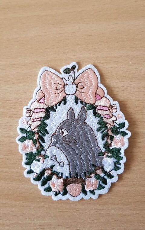 Ecusson brod�
Totoro n�2
diam. 10x8 cm
thermocollant 4 Carnon Plage (34)