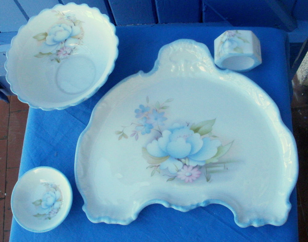 Ensemble porcelaine MILLAS, assiette, bol, rond serviette, Décoration