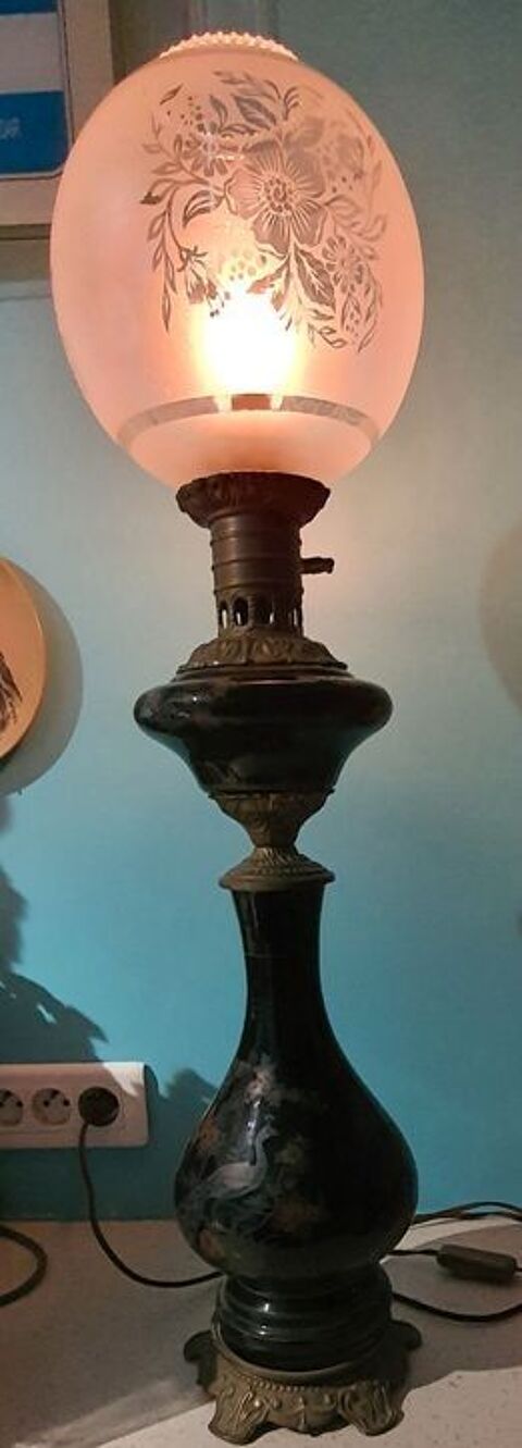 LAMPE à Ampoule Saint-Nicolas-de-Sommaire (61)