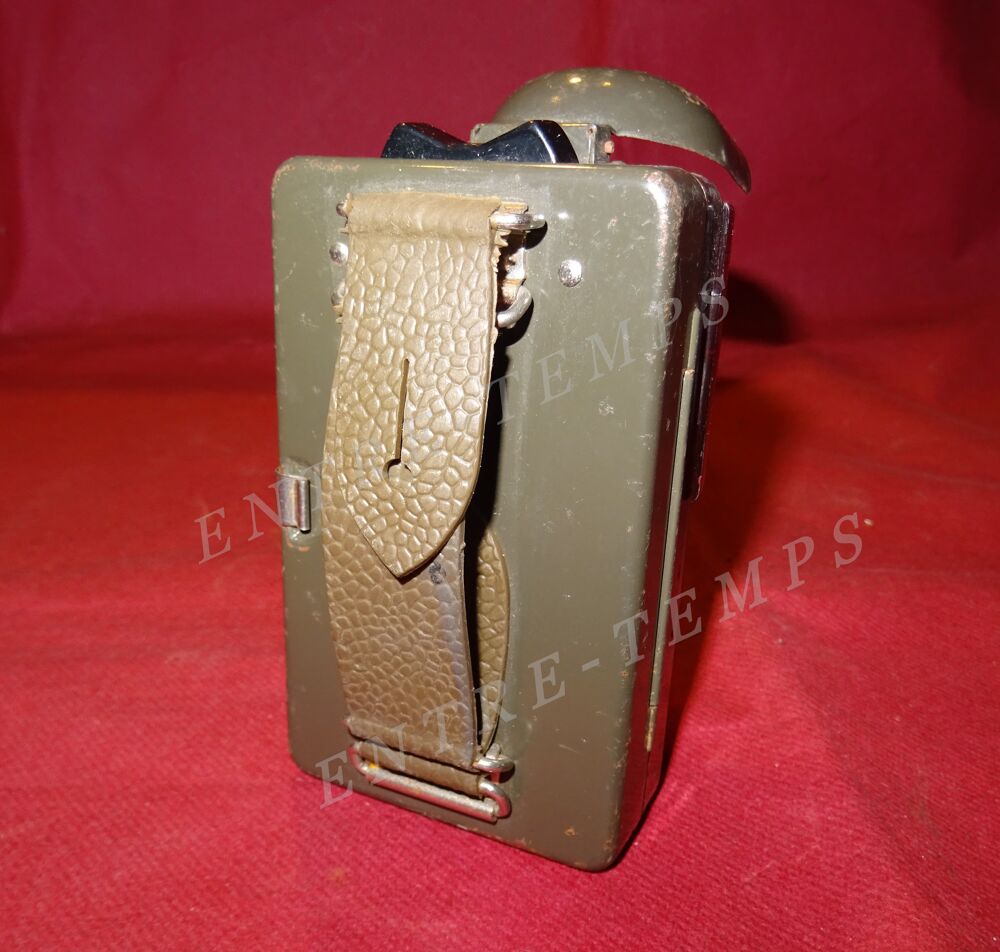 ELVES LAMPE MILITAIRE DE POCHE TYPE ALLEMANDE 