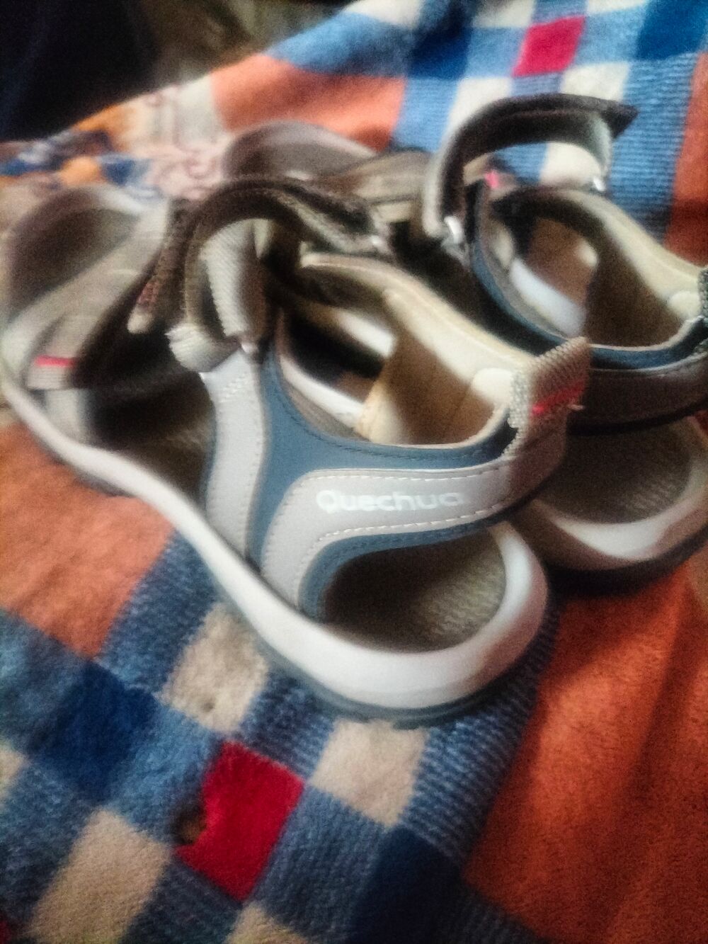Sandales quechua sport cuir pointure 38 neuf Chaussures