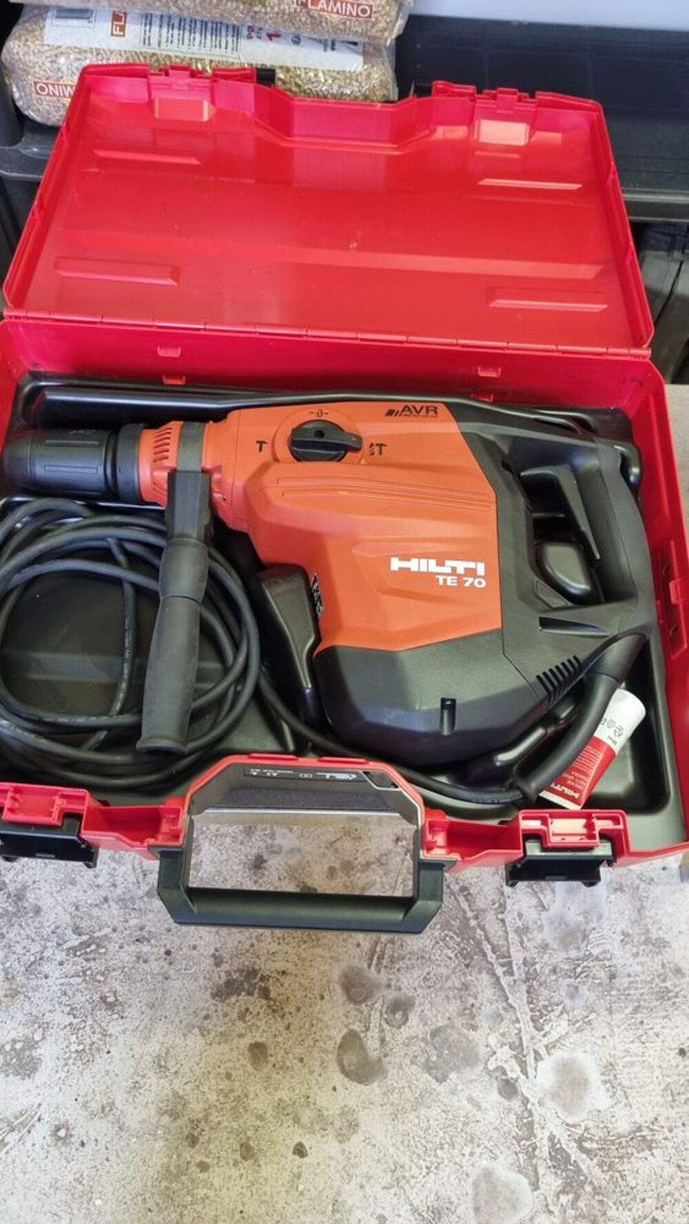 Perforateur burineur hilti te70-avr etat neuf Bricolage