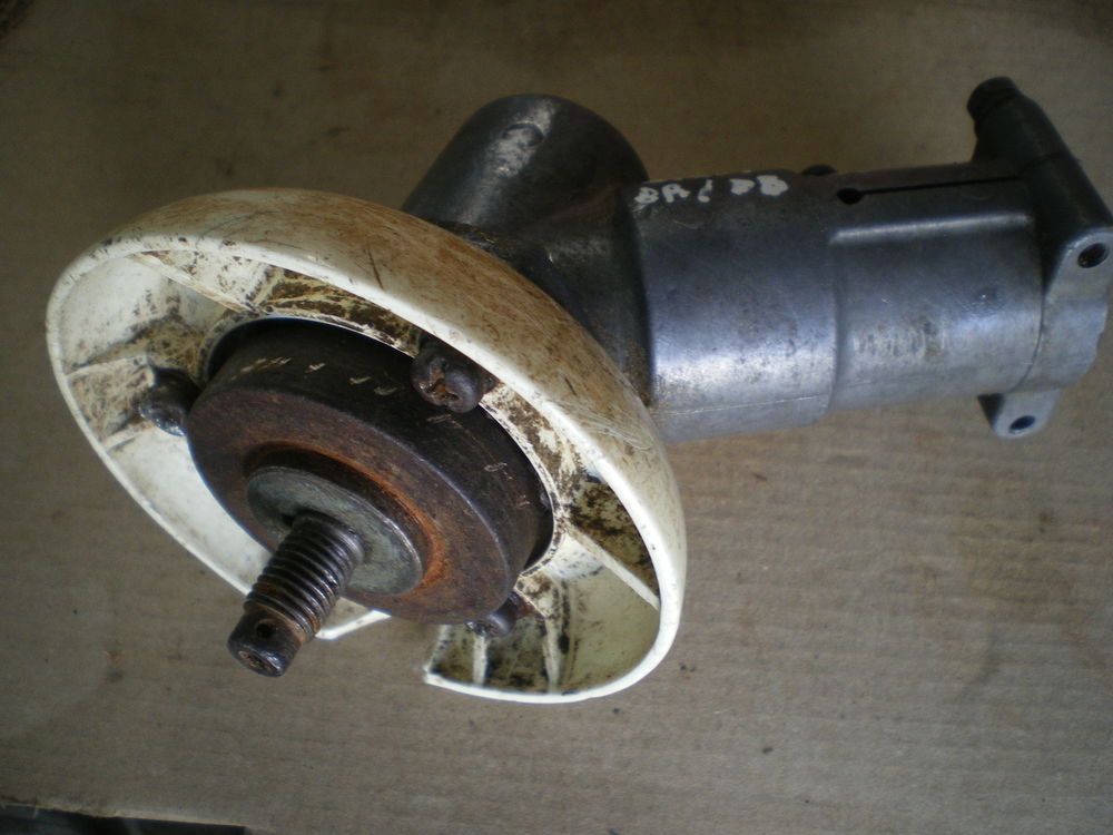 RENVOI D'ANGLE DEBROUSSAILLEUSE Bricolage