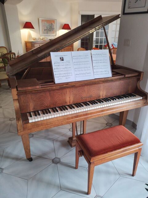 piano demi queue CHALLEN 0 Nmes (30)