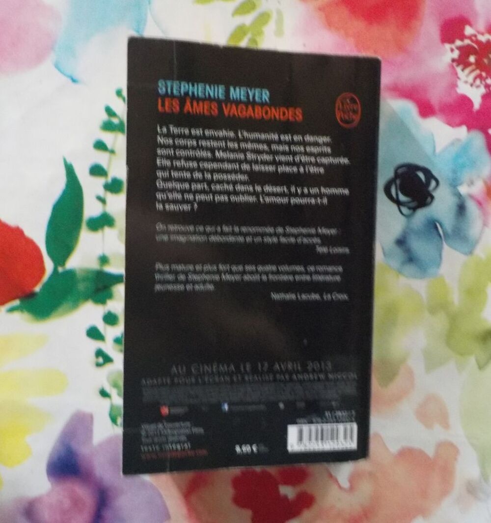 LES &Acirc;MES VAGABONDES de Stephenie MEYER Ed. Livre de Poche Livres et BD