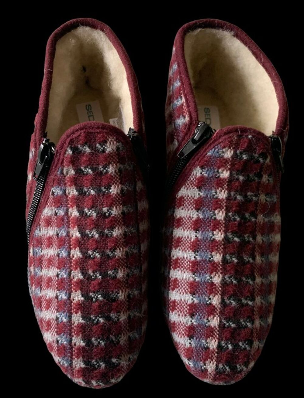Achetez chaussons sedagyl neuf revente cadeau annonce vente