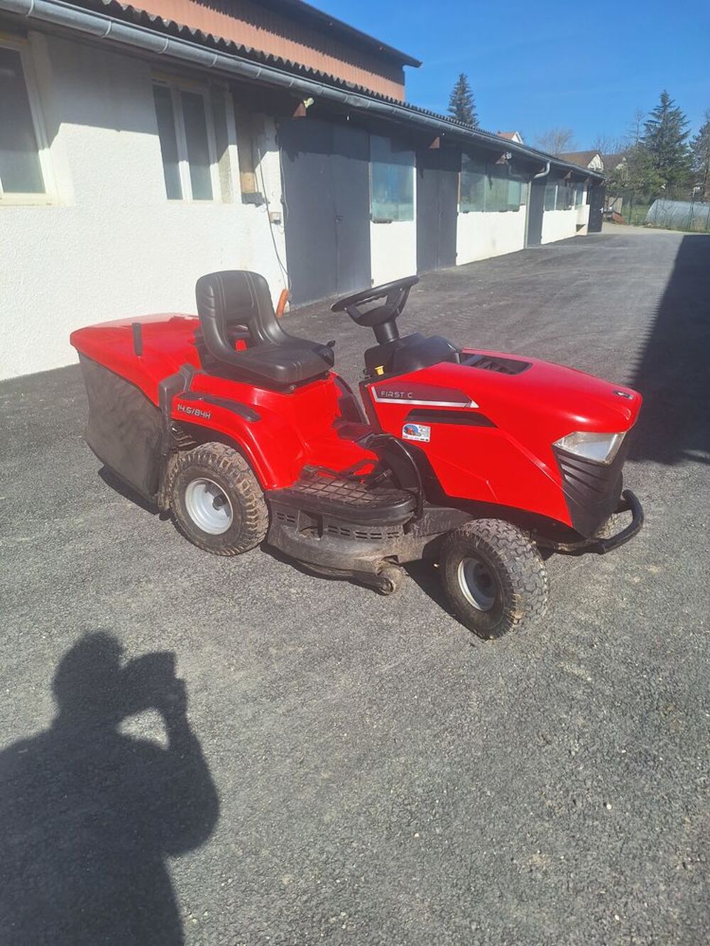 Tondeuse autoport&eacute;e de mai 2023 Jardin