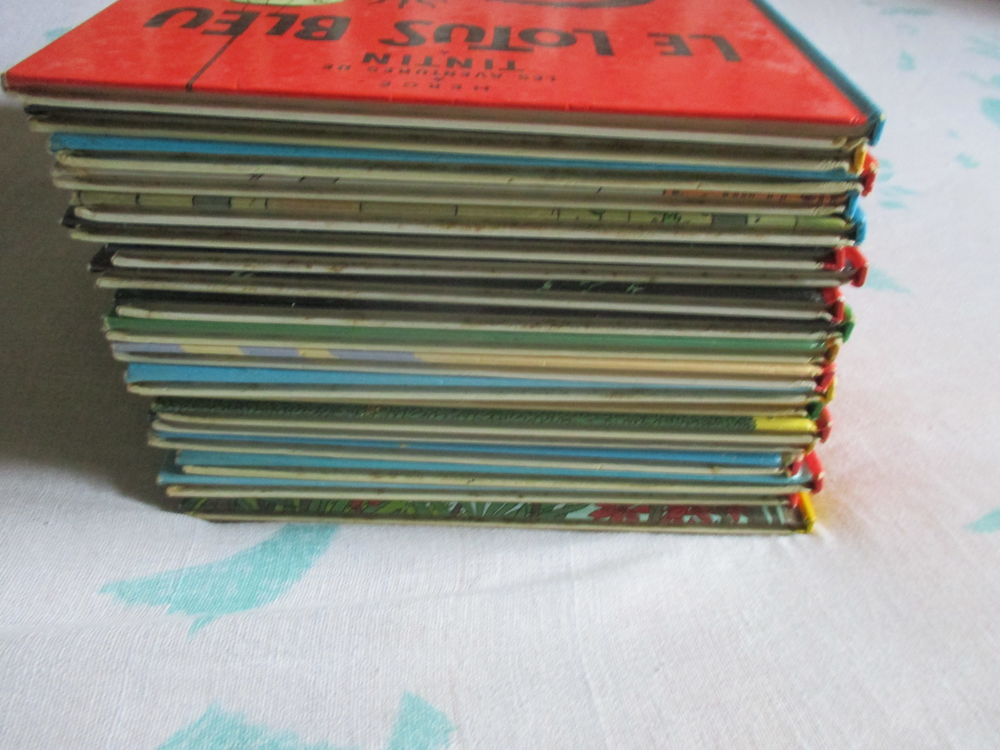 collection compl&egrave;te de 22 volumes de "TINTIN" 1984 Livres et BD