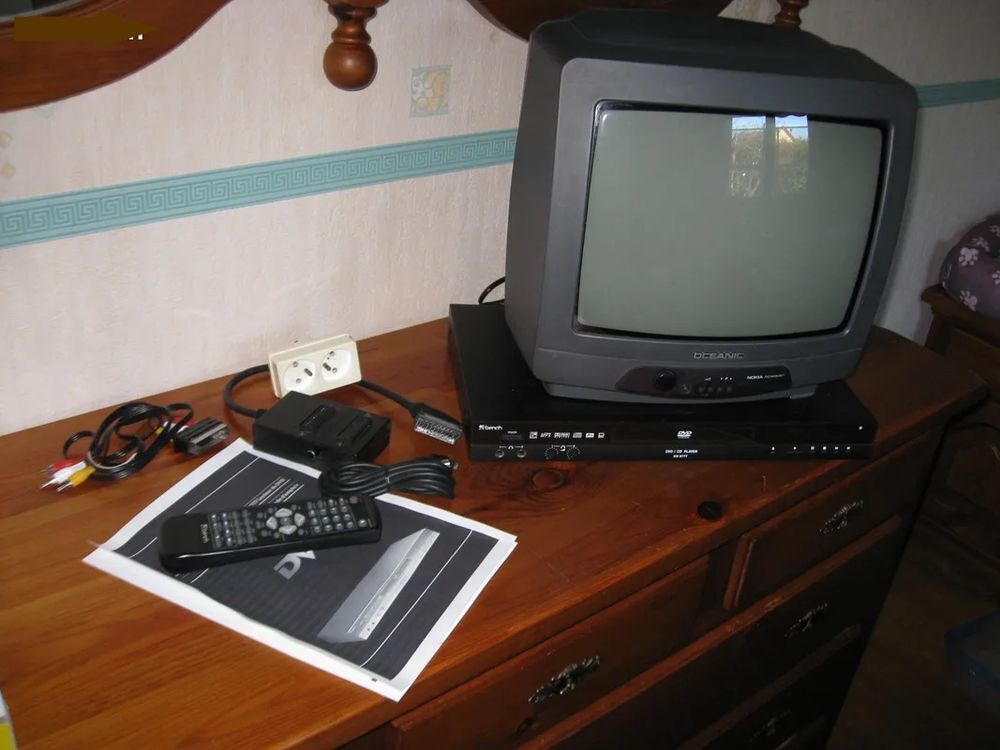 Lecteur CD/DVD Bench KH 6777 Photos/Video/TV
