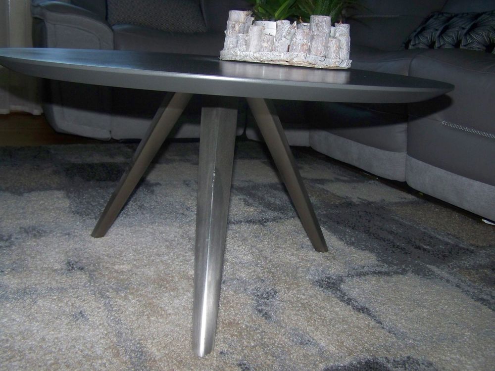 Table basse
Meubles