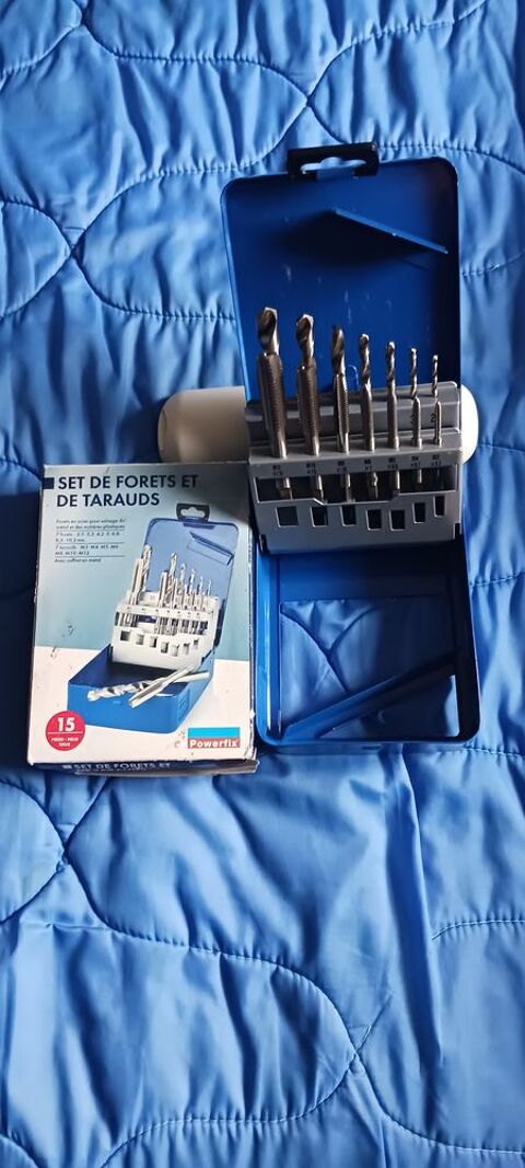 SET DE FORETS ET DE TARAUDS. 10 Frvent (62)