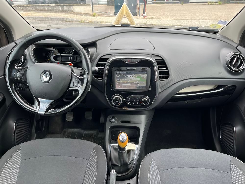 Captur dCi 90 Energy S&S eco&sup2; Intens 2015 occasion 42700 Firminy