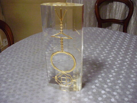 SCULPTURE ESOTERIQUE 99 Paris 20 (75)