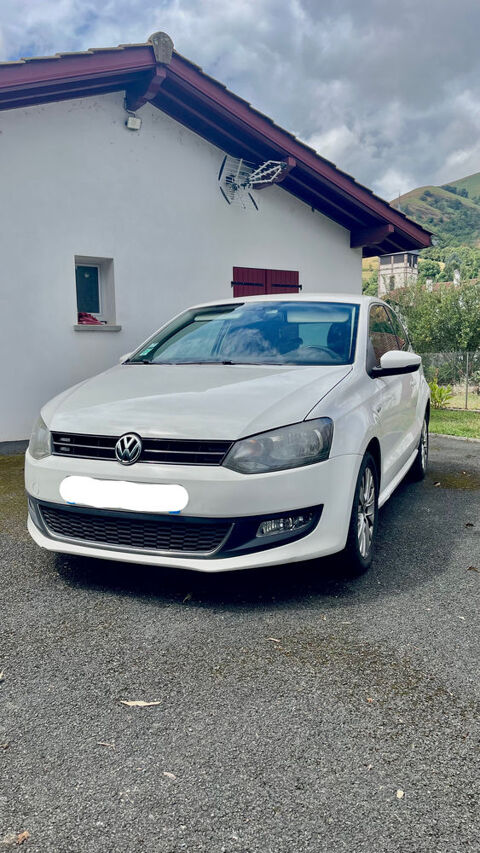 Volkswagen Polo 1.4 85 Life DSG7 2013 occasion Saint-&Eacute;tienne-de-Ba&iuml;gorry 64430