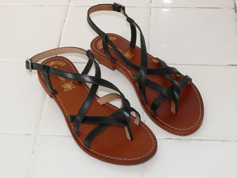 Sandales  Besson  45 Saintes (17)