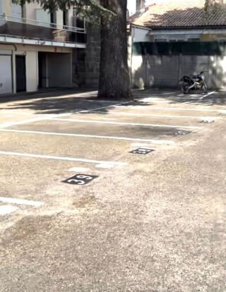  Parking / Garage � louer 10 m�
