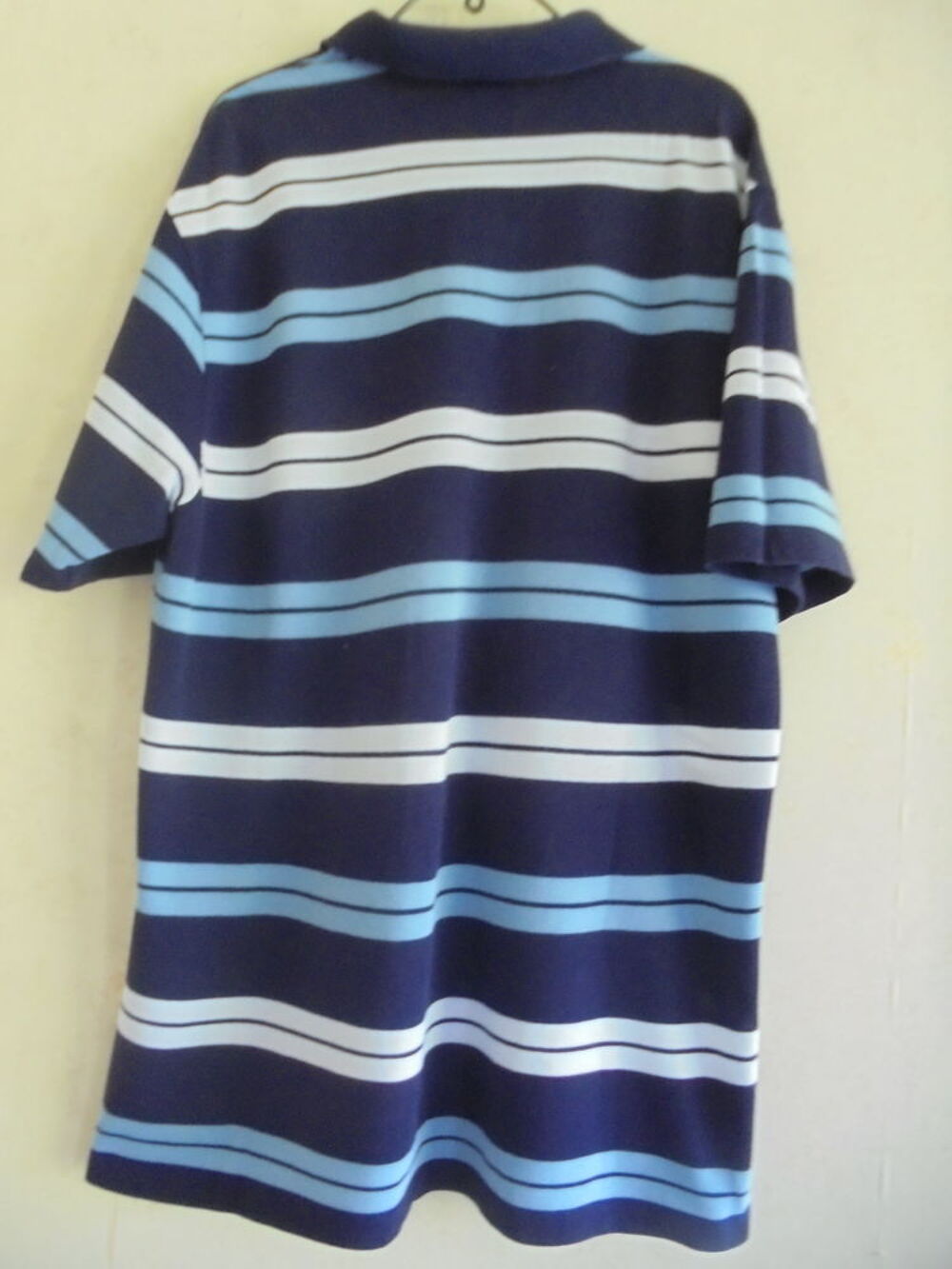 Polo ray&eacute; Lacoste Vêtements