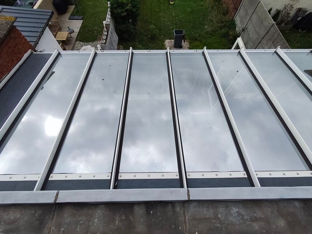 V&eacute;randa blanche compl&egrave;te Toiture refaite en 2022 16 m&sup2;
Décoration