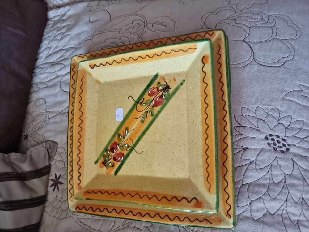 Lot de 4 assiettes neuves proven&ccedil;ales Décoration