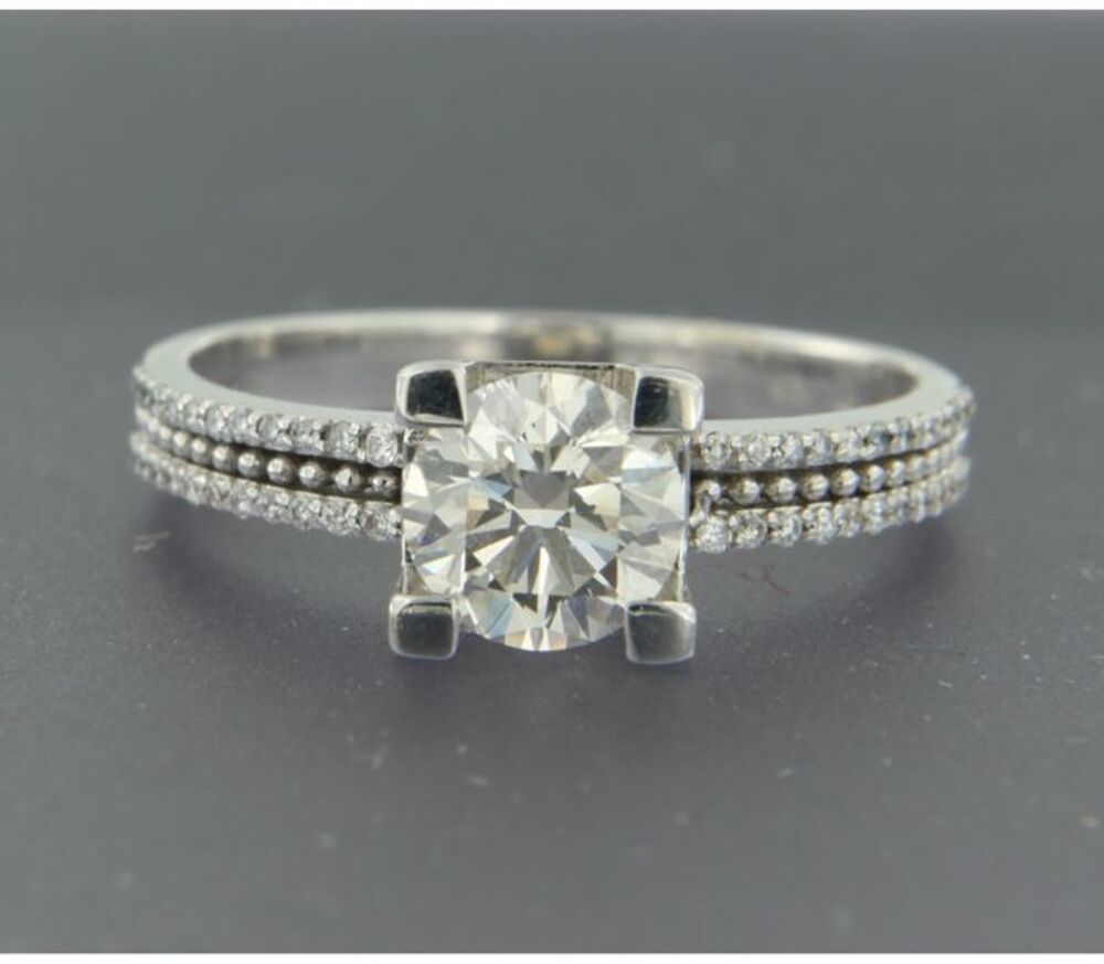 BAGUE DIAMANT Bijoux et montres