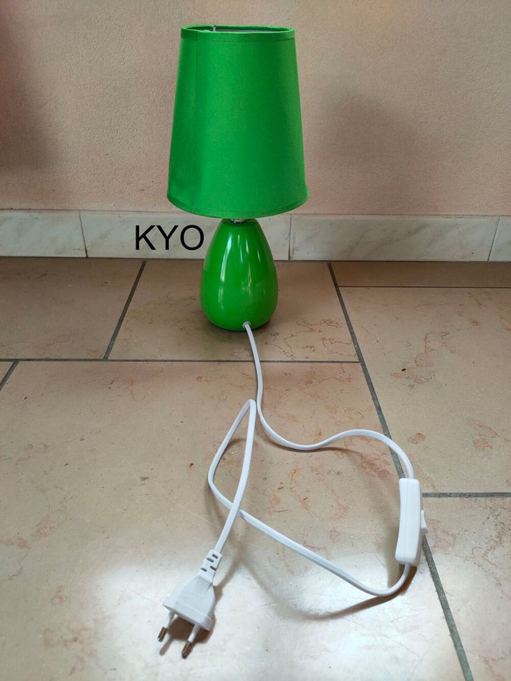 Lampe chevet vert conique cylindre rond design c&eacute;ramique Décoration