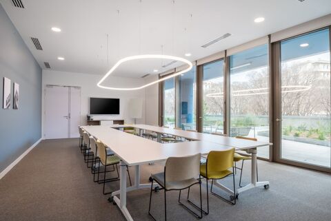 Bureau priv&eacute; enti&egrave;rement &eacute;quip&eacute; pour 5 personnes &agrave; Montpellier, La Halle Nova Occitanie 1238 34000 Montpellier