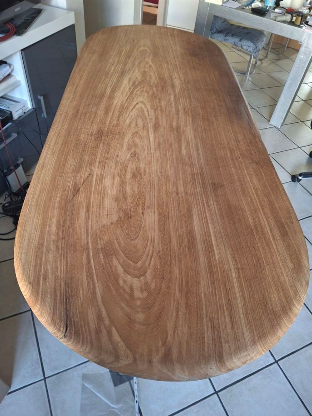 Table en bois massif Meubles