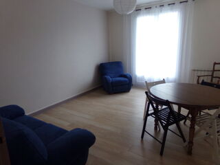  Appartement à louer 3 pièces 66 m²