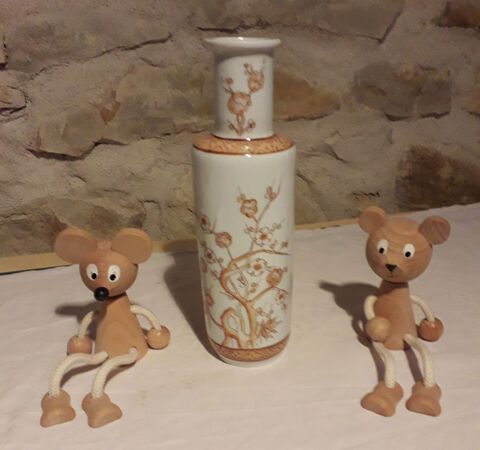 Vase, d�cor main. No�lle Gourlet. 20 Vierzon (18)